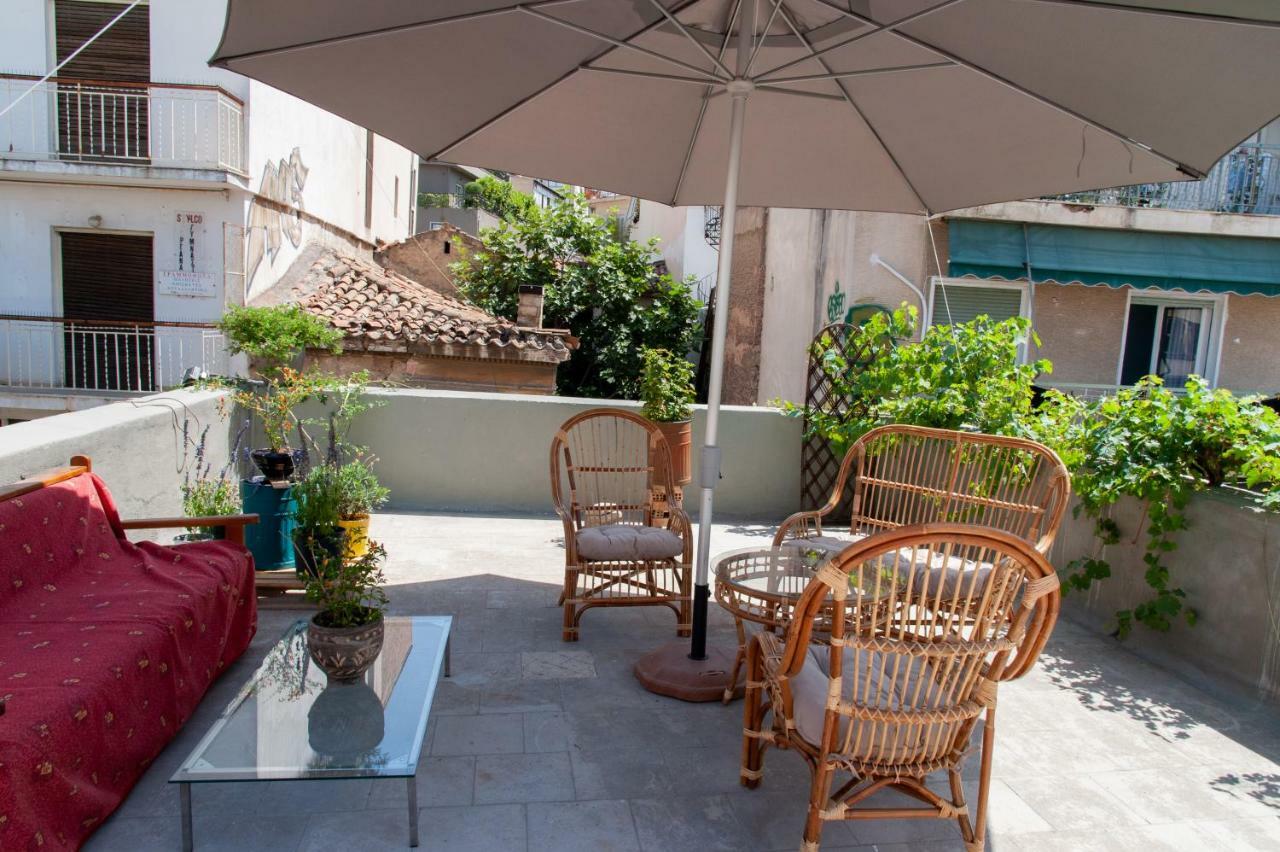 Appartement 17 Flats And Roof Garden à Athènes Extérieur photo